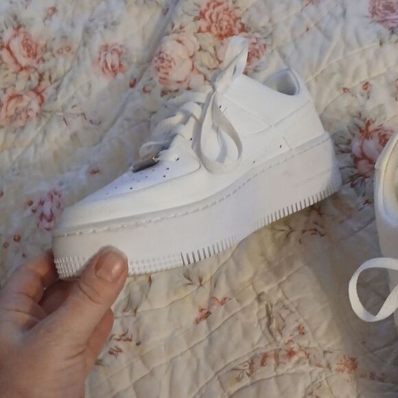 Nike  - Picture 6 of 7